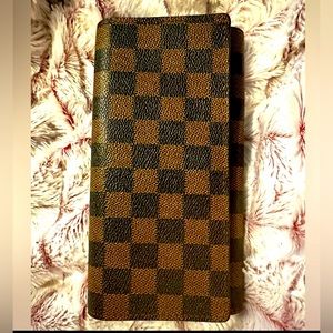 🛑SOLD🛑CHECKERED WALLET